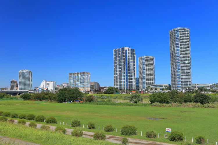 これから住むならどちら？「二子玉川VSたまプラーザ」。駅力、駅前施設、自然などをテーマ別に比較