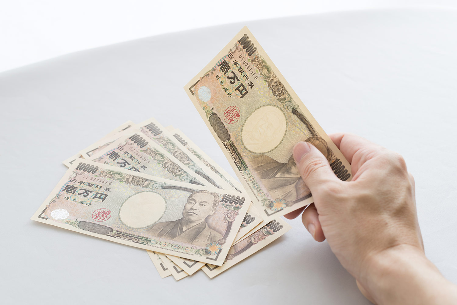 1万円からできる不動産投資。どんな仕組み？儲かるの？