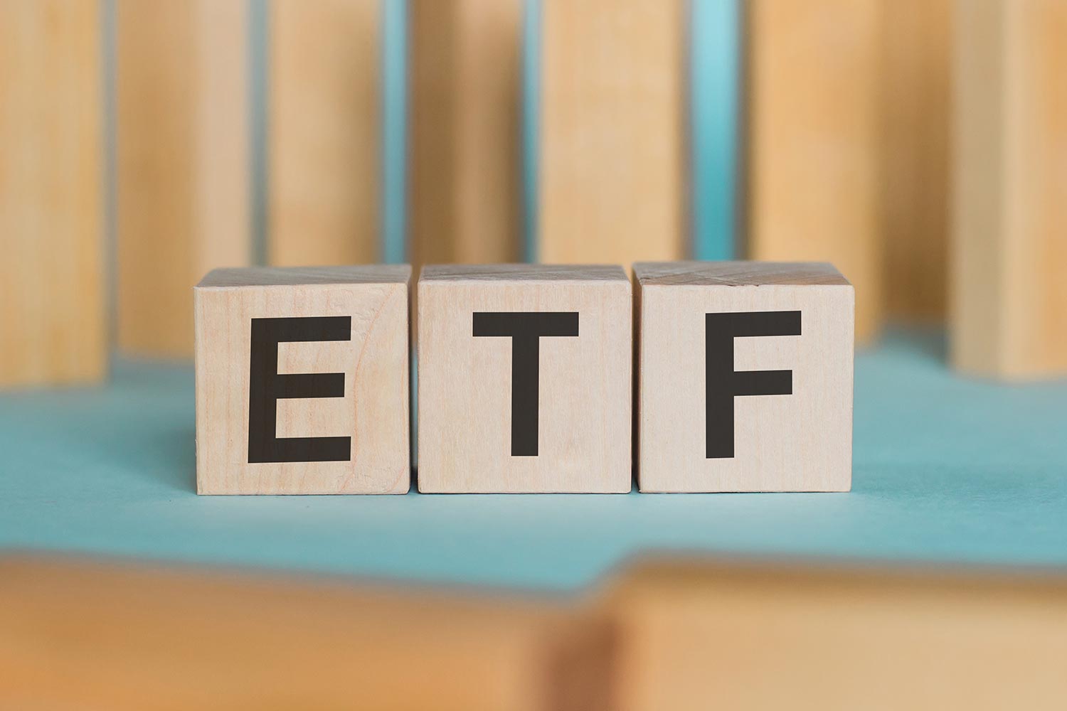 初心者にはETFがおすすめ！ ETFの値動きほか、特徴・運用方法を解説