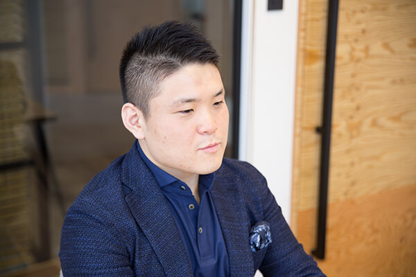 営業の飯田さん