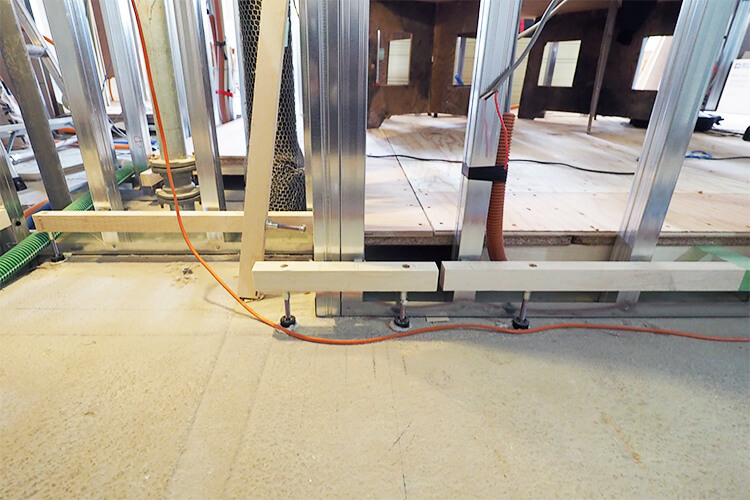 リノベで家ができるまで 3 床の下地が敷かれました Renosy マガジン リノシーマガジン