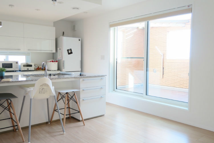 中古マンション購入 窓を交換せずに冷房 暖房の効率を高めるには Renosy マガジン リノシーマガジン