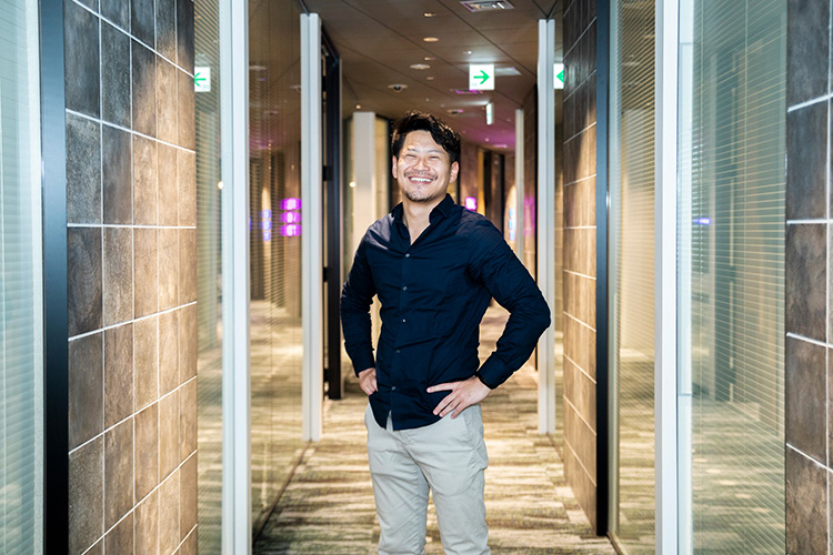 まず大事なのは本業で成功するかどうか。資産運用の知識は必要だけれど、投資後に時間はかけません