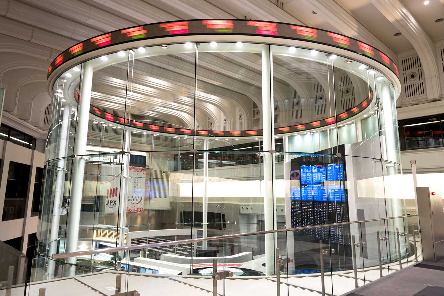 東証の経過措置が終了！ 上場廃止リスクのある銘柄は？ 今後のスケジュール｜RENOSY マガジン（リノシーマガジン）