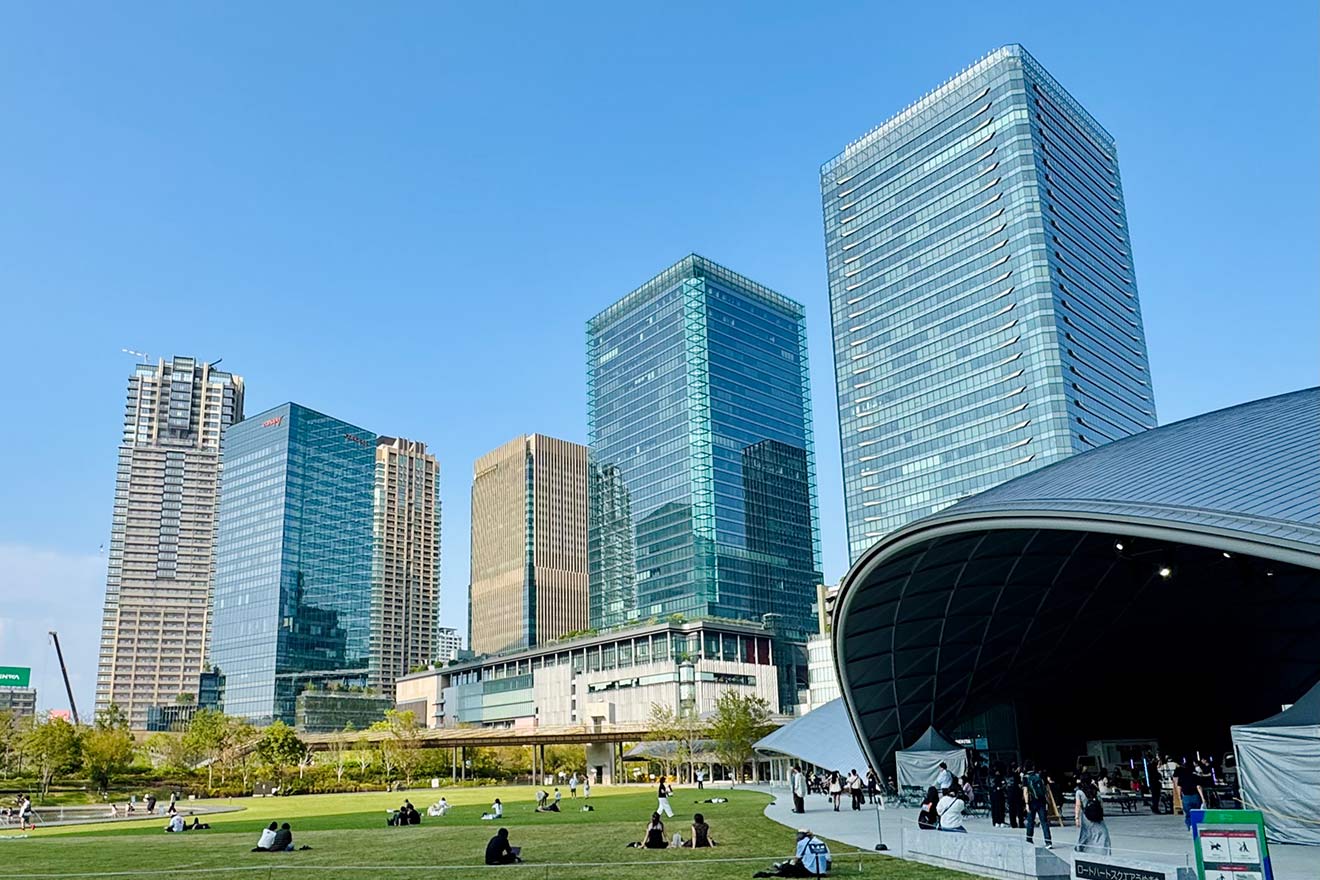 グラングリーン大阪（広場）