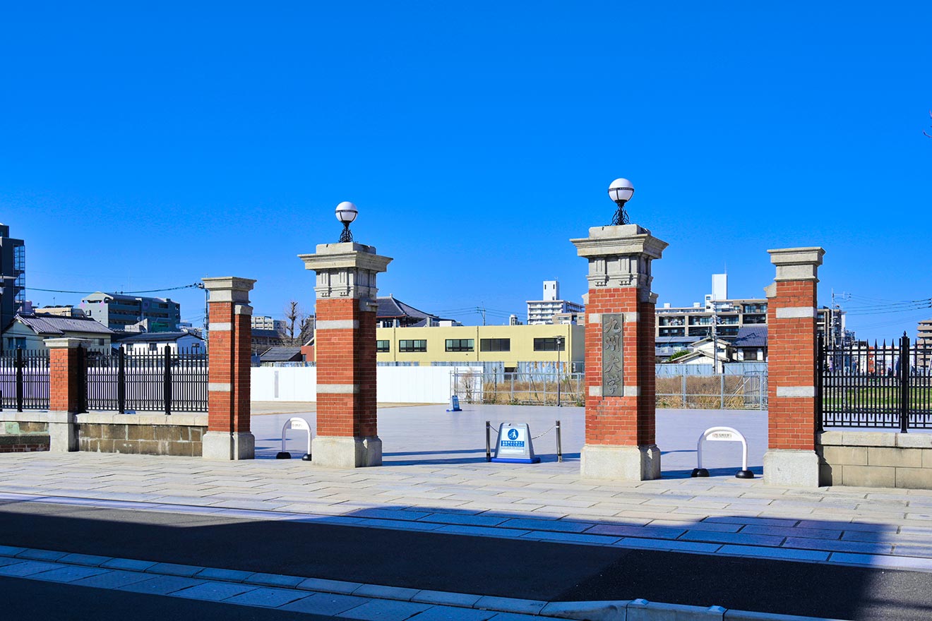 旧九州帝国大学正門門衛所