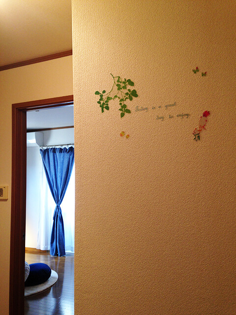 ウォールステッカーを貼ってみました