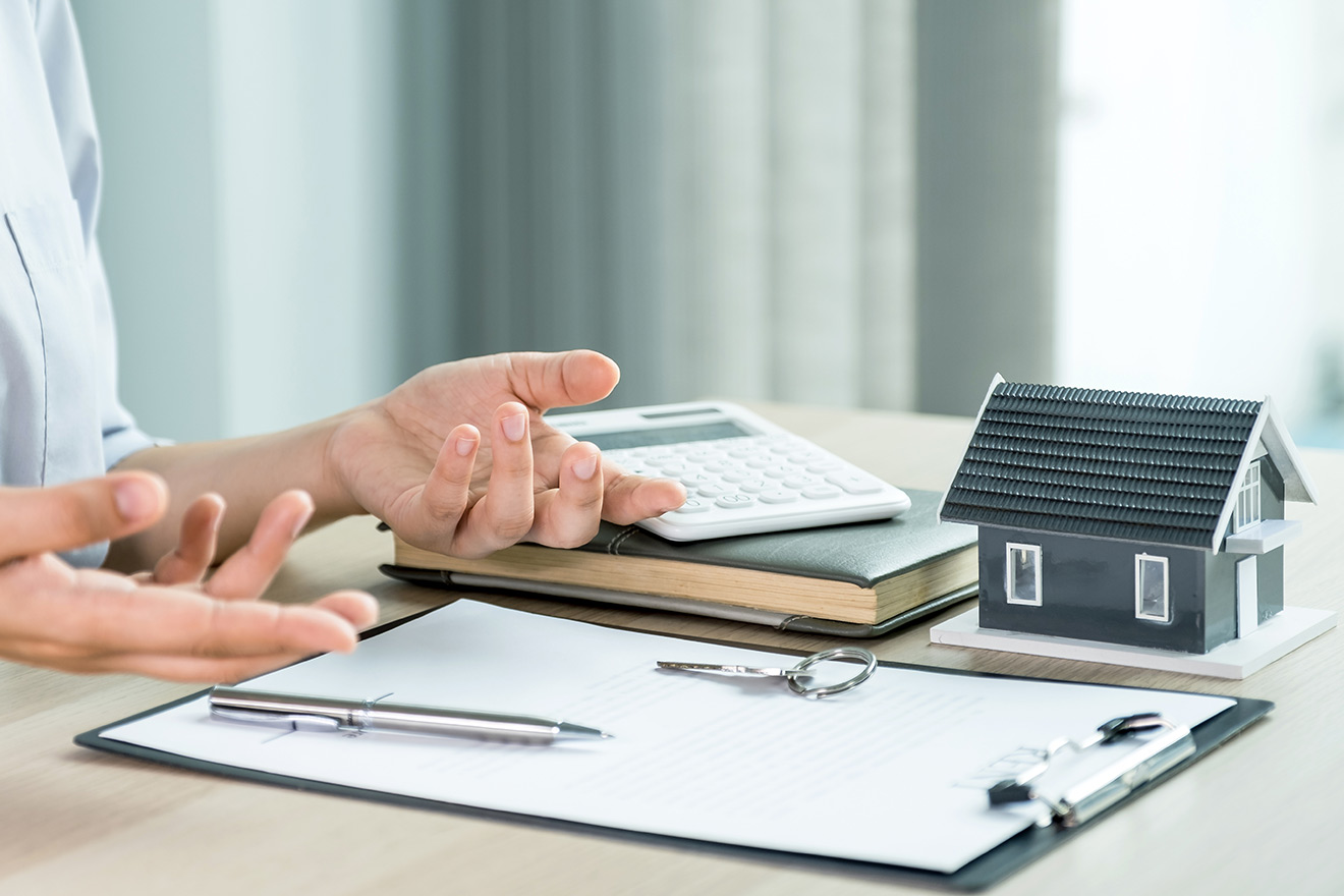 現在はさまざまな金融機関から融資サービスを受けることができます