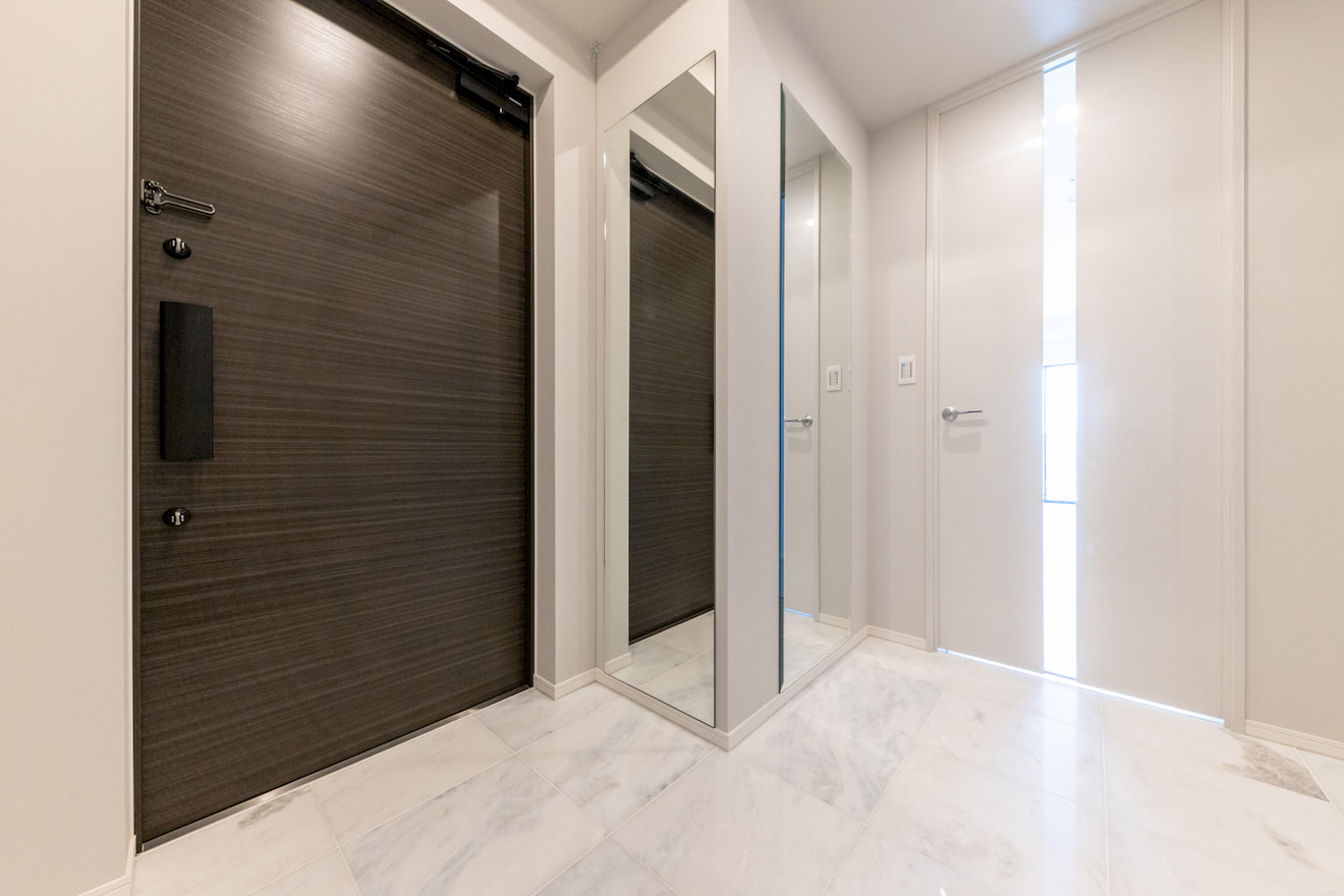 ザ・タワー横浜北仲の玄関