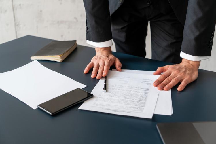 戸籍謄本による関係の証明も必要