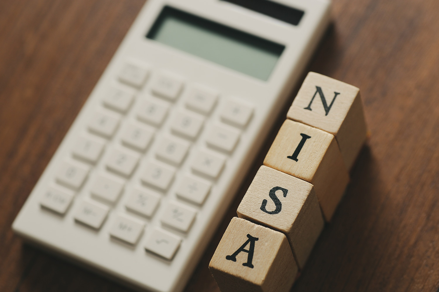 NISAで投資信託をスタート。メリットや覚えておきたい注意点は？